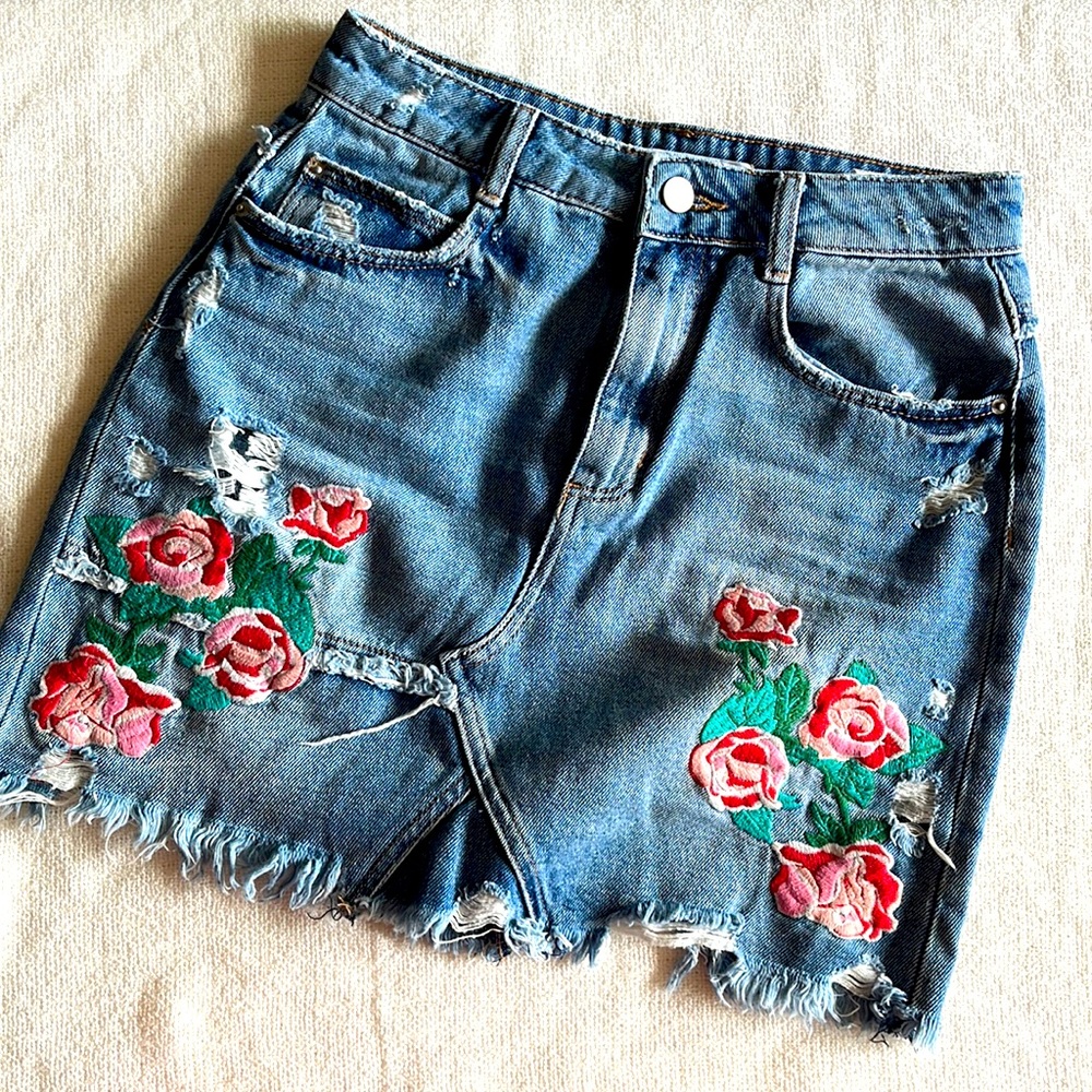 ZARA washed out jean‎ ripped mini skirt S